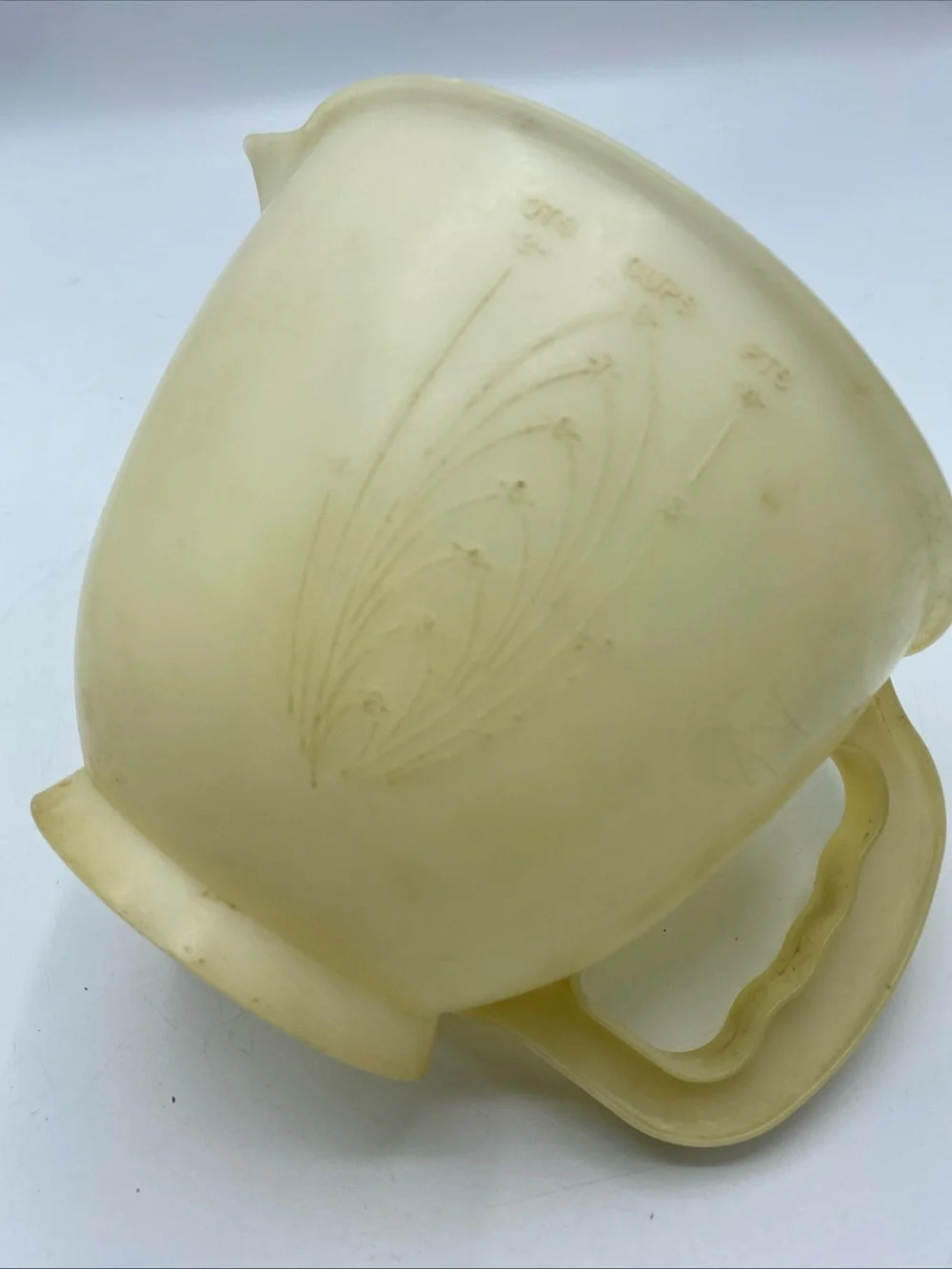 Tupperware #500 Mix N Store 8 Cup Measuring Bowl Pitcher No Lid Vintage